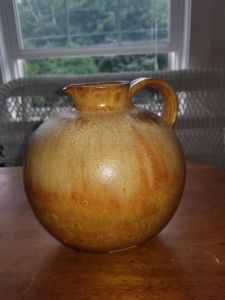 Round Pitcher